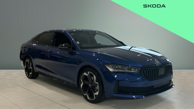 Skoda Superb 1.5 TSI e-TEC Sportline 5dr DSG Petrol Hatchback - Image 1